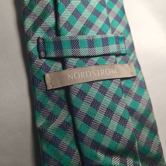 Nordstrom Blue, Green & White Striped Silk Men's Tie - Picture 3 of 4